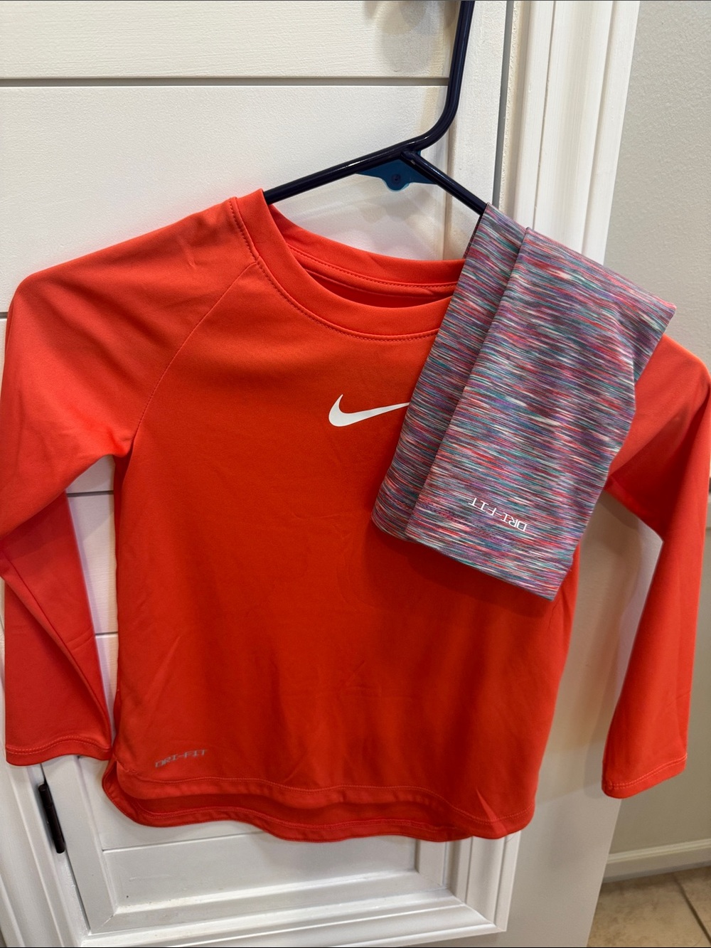 Nike Kids Long-Sleeve Dri-FIT Top with Multicolor Space-Dye Leggings